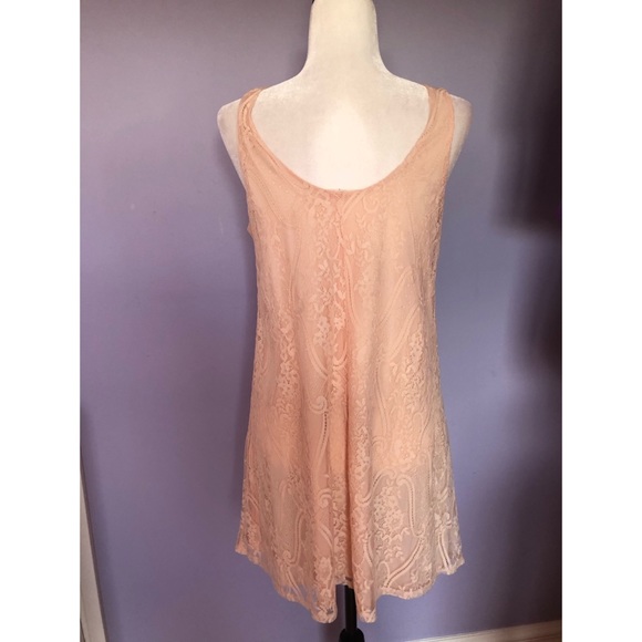 Soprano pink lined sleeveless lace dress - Picture 3 of 5